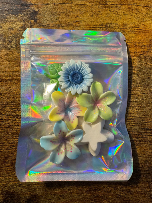 Flower Lid Charms